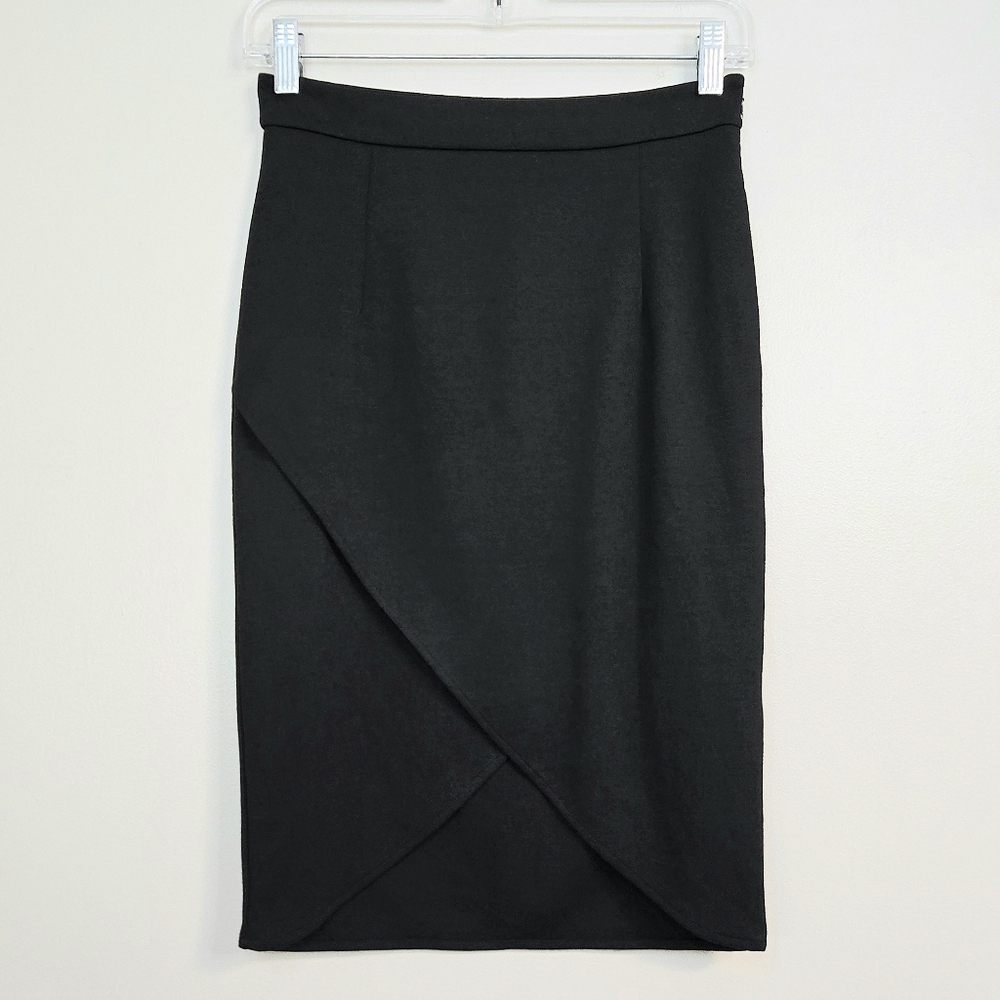 Banana Republic Women's Black Tulip Hem Pencil Skirt, Size 25P ~ NWT